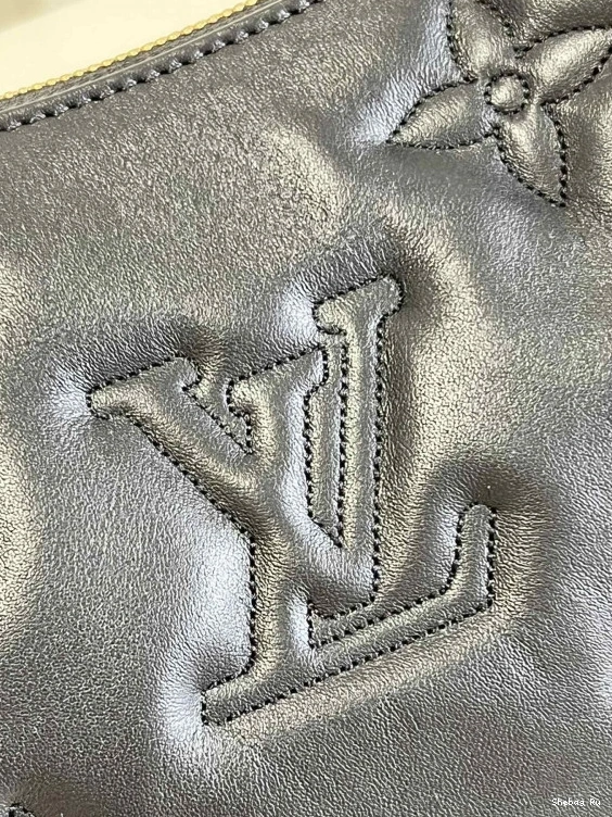 LOUIS MOON THE VUITTON OVER 0822